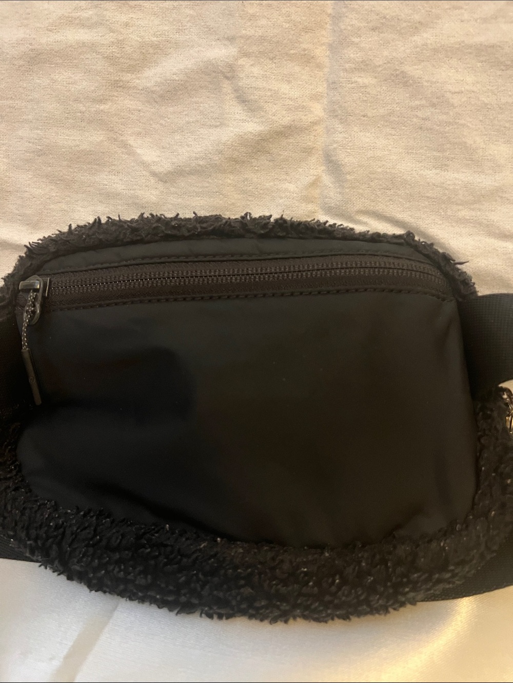lulemon bum bag - Picture 3 of 6